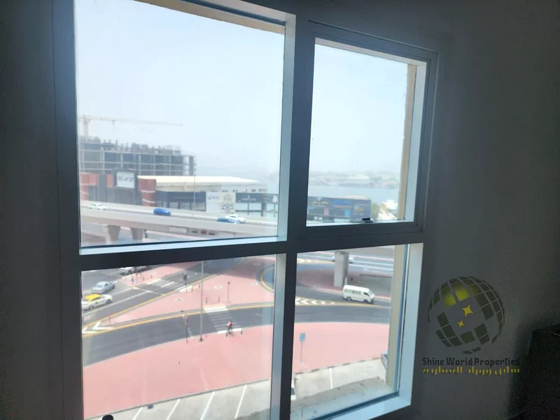 شقة فاخرة مكونة من 3 غرف نوم للبيع في أبراج الخور – عجمان63870675915009111