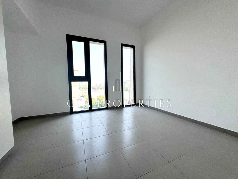 Bright+Airy | Boulevard View | Lower Floor63737083376257112
