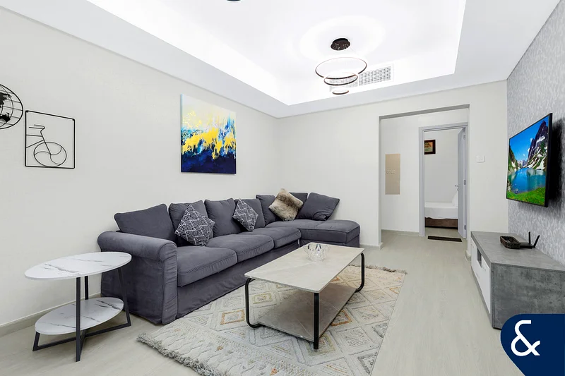 Upgraded | Furnished 4M | Private Pool63728636778882111