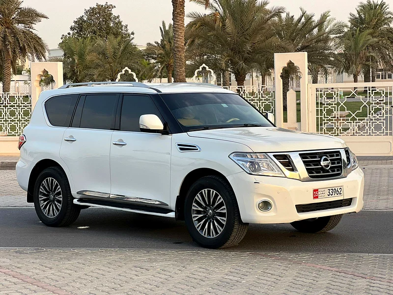 نيسان بلاتينيوم 2010 V8 المكينه الكبيره نظيف جدا63613131705985112