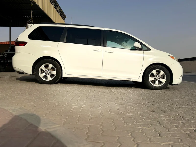 TOYOTA SIENNA 2015 LE63484283870723113