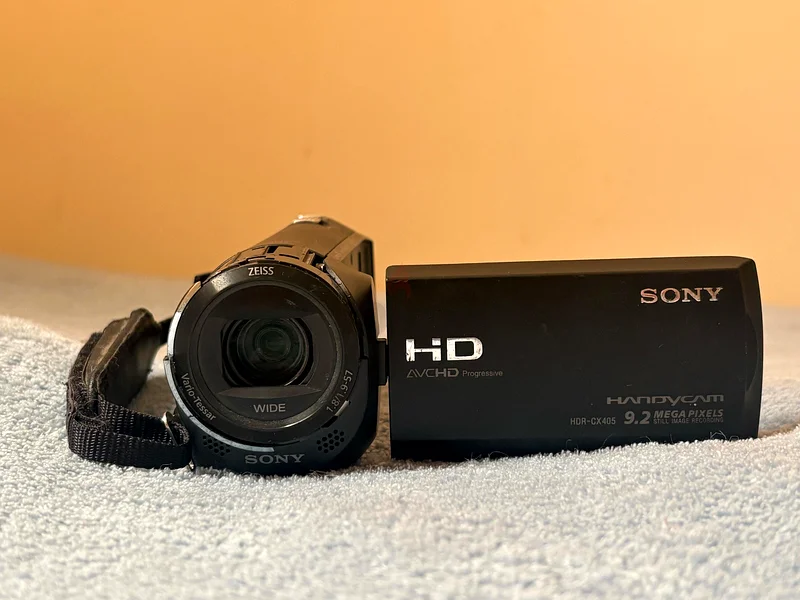 Sony HDR CX 405 CAMERA dubizzle