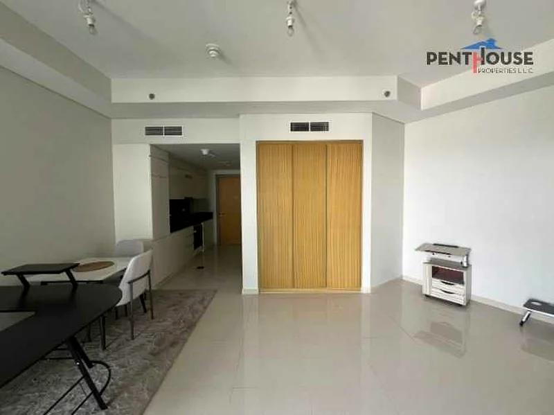 ستوديو واسع | طابق عالي | مؤثث بالكامل63795306632067110