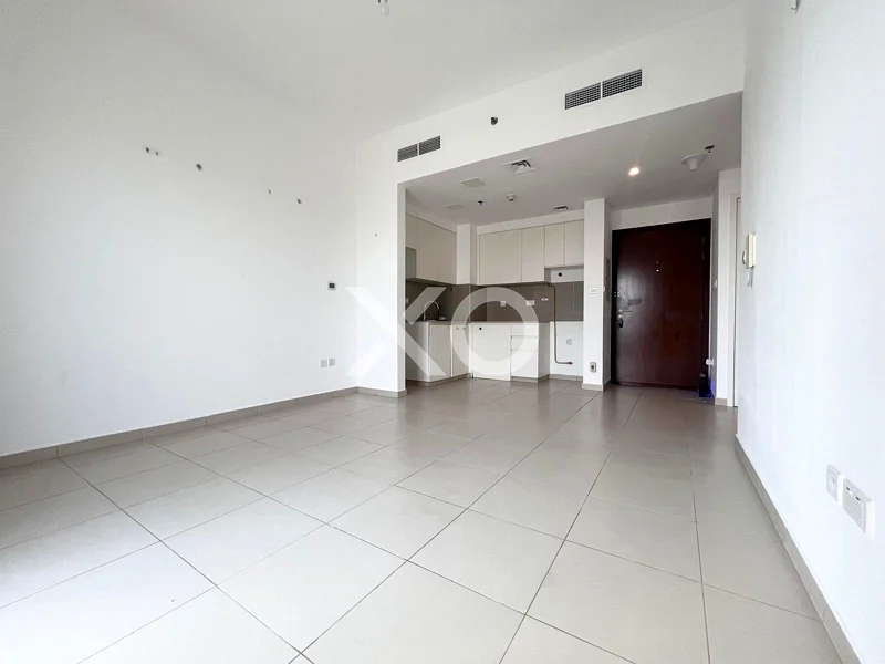 Unfurnished | Well Maintained | View Now63654981465859110