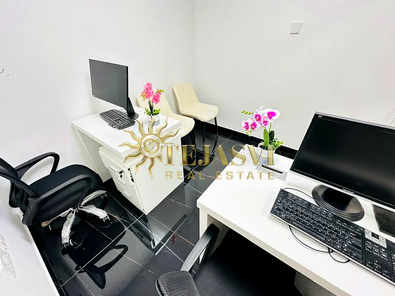 حلول مكتبية أنيقة مع خدمات مجانية | بالقرب من وسائل النقل العام63619670366850114