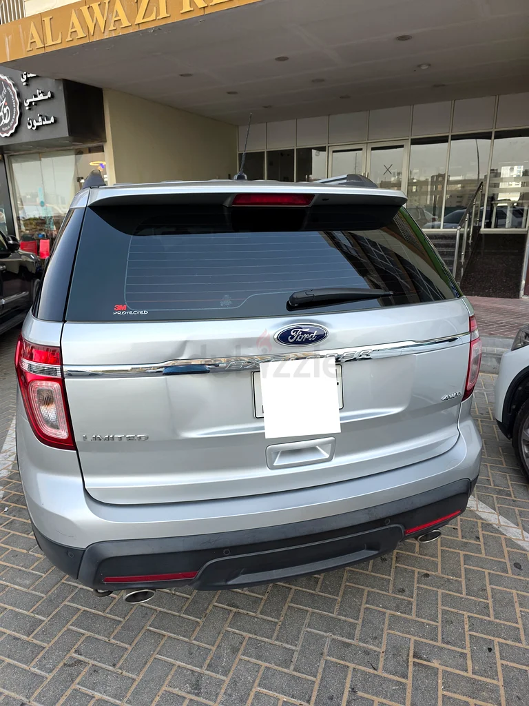 Ford Explorer 2015 Limited. Outsdanding condition63488745200131114