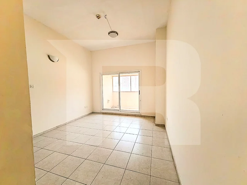 واسع | شرفة كبيرة | مطبخ مغلق63756586998529111