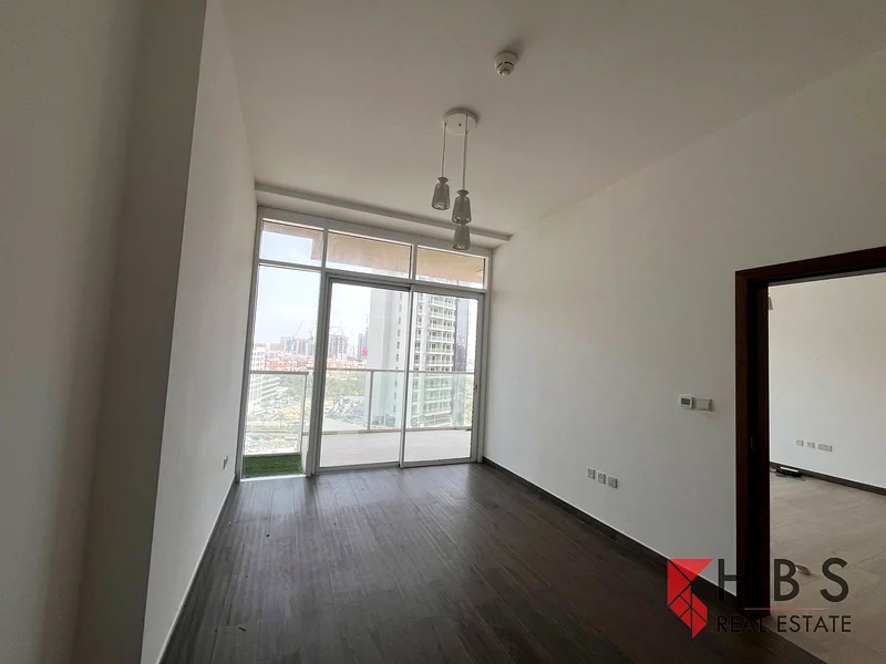 SPACIOUS 1 BR | GREAT LOCATION | LARGE TERRACE63780903837187113