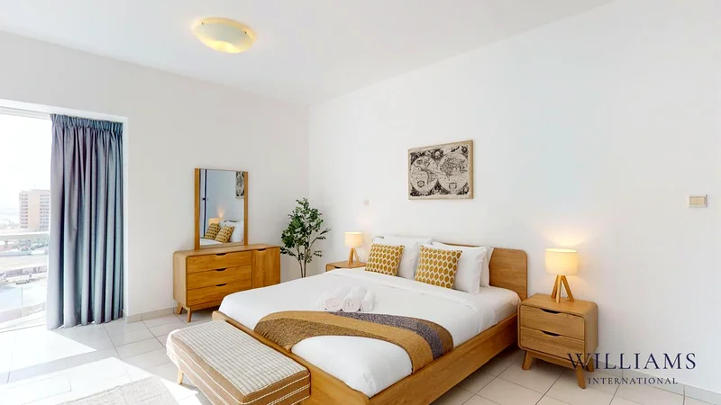 VACANT | POOL VIEW | FURNISHED64036305095043110