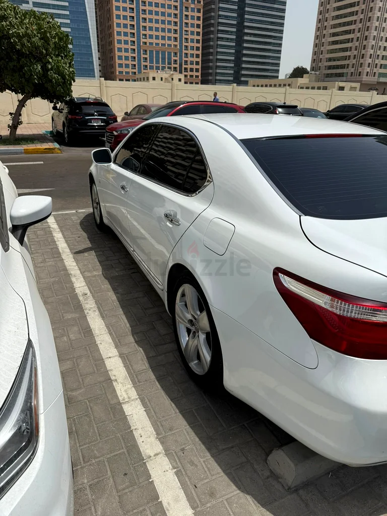Lexus LS 460 full option large 2007 , GCC Specs63613736792193112