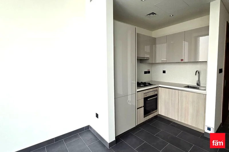 Brand New | Spacious | Bright | Modern Luxury64017854386307113