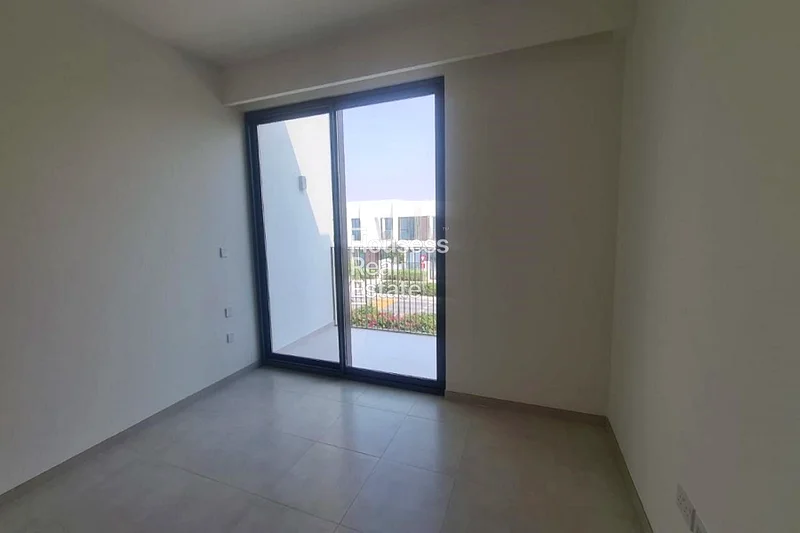 منزل واسع | تشطيبات حديثة | شاغر63733974652035114