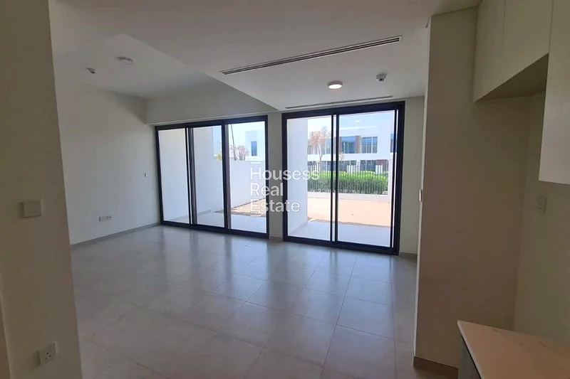 منزل واسع | تشطيبات حديثة | شاغر63733974652035110