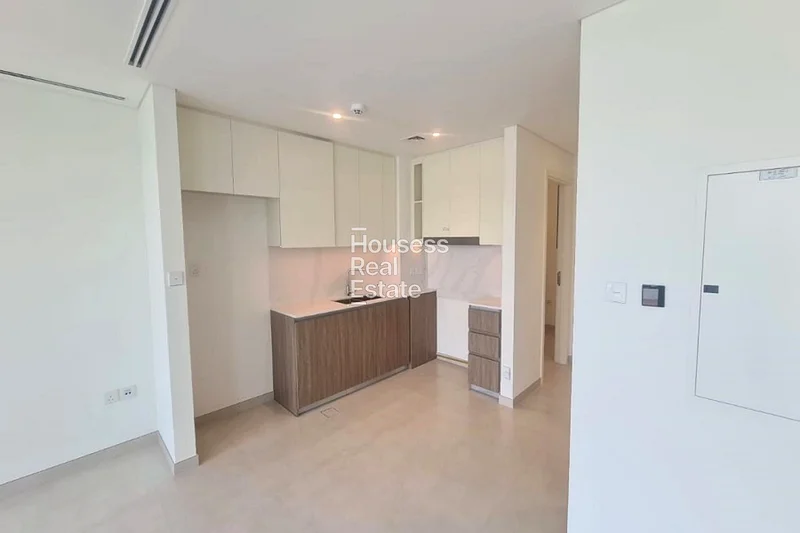 منزل واسع | تشطيبات حديثة | شاغر63733974652035111