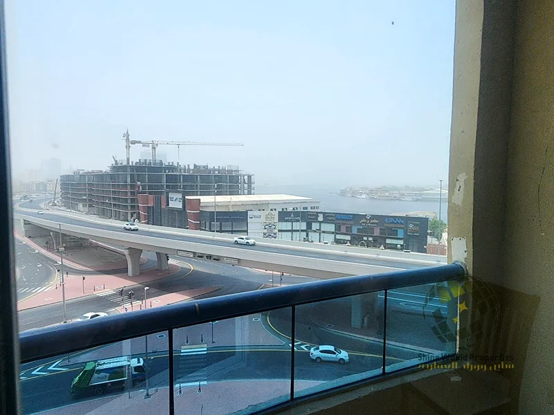 Strategic Location Near Malls, Services, and Public Transportation63870780432641113