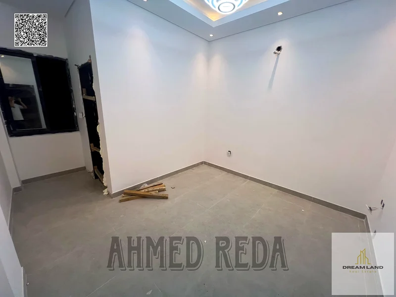 فيلا للبيع في عجمان، تشمل رسوم التسجيل، في موقع متميز جدًا، بالإضافة إلى مسافة كبيرة أمام الفيلا63898224405378112