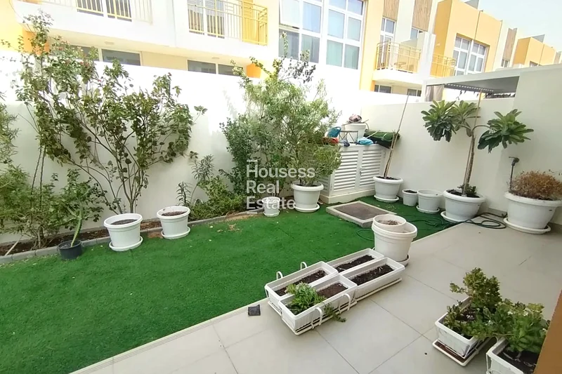 ROOFTOP | CORNER VILLA | NEAR TO POOL | VACANT63740961673475111