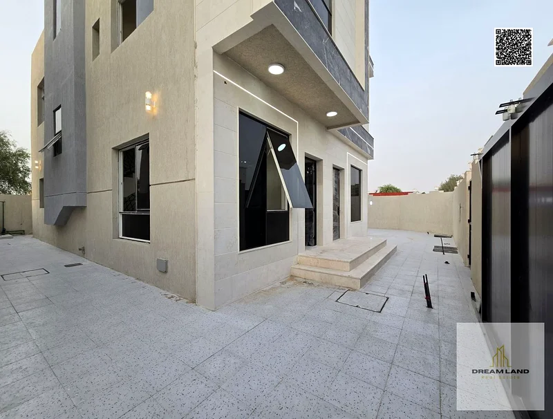For sale, a villa at an excellent and negotiable price, with a large courtyard, freehold for all nationalities for life, with the possibility of easy63896859805059113