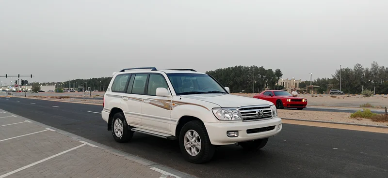 Toyota Land cruiser Model 200763484473972099111