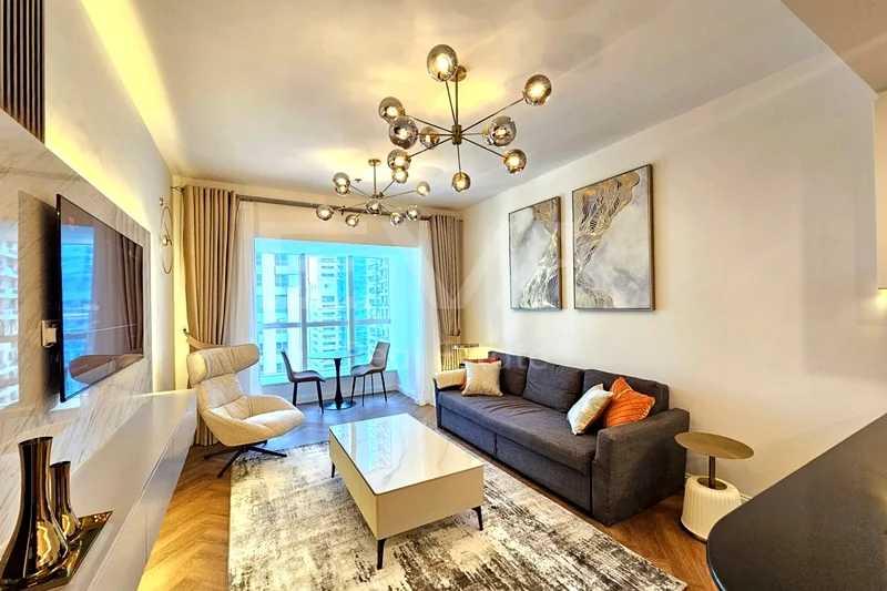 Upgraded | Capacious Layout | Rented64041478573441111