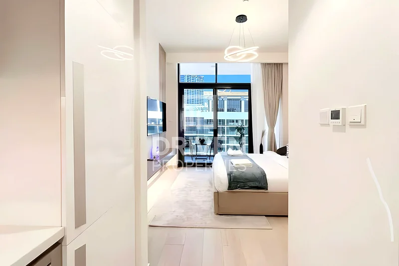 Elegant Unit | High Floor Featuring Boulevard View63802763185409112