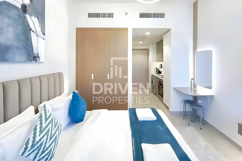 Elegant Unit | High Floor Featuring Boulevard View63802763185409111