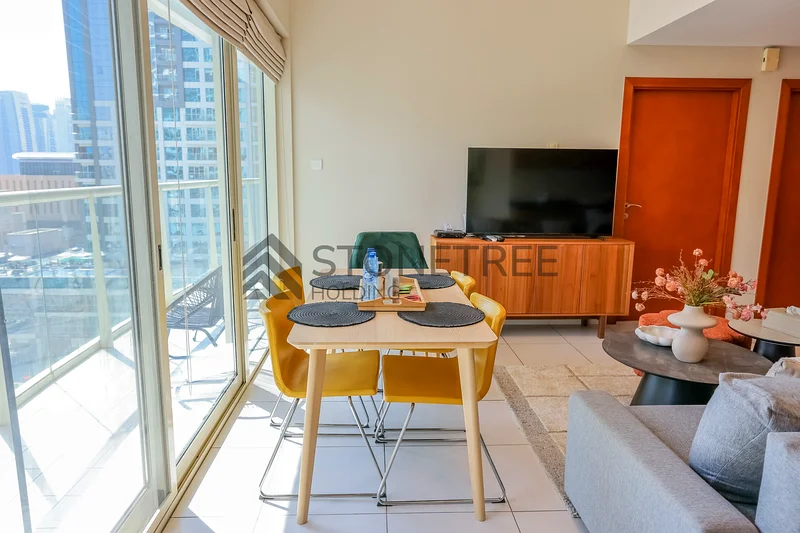 Cozy 1 BR | Near Metro and Marina Mall63776732433922114