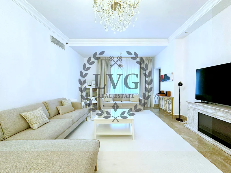 Fully Furnished | Upgraded | Community View64007677550338110