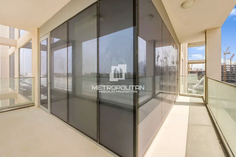 Full Canal And Burj Khalifa View | Large layout63950051339266112