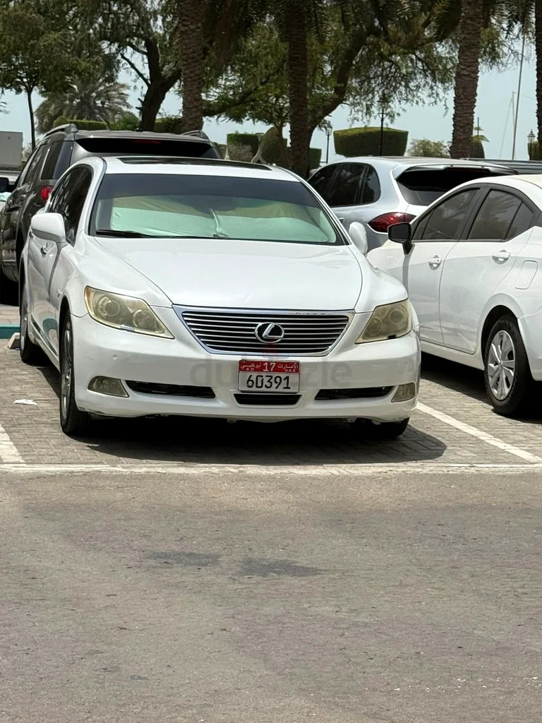 Lexus LS 460 full option large 2007 , GCC Specs63613736792193111
