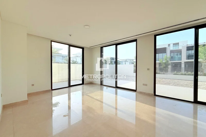 Prime Location | Multiple Options | Vacant63753557886851113