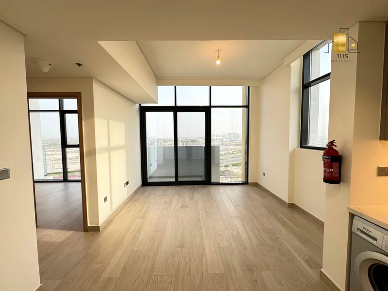 Corner Unit | Brand New | Semi Furnished | All Amenities63803743113218112