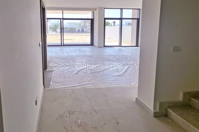 Single Row | Close to Pool | Spacious63762512616961114