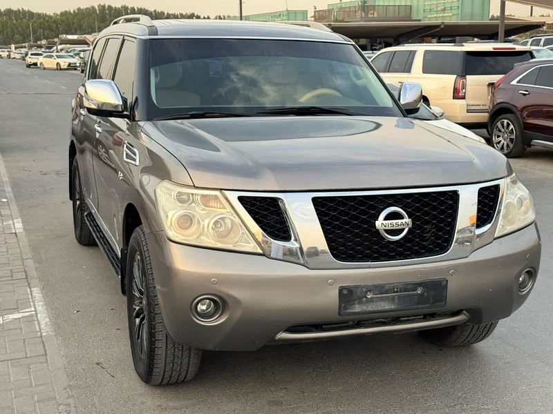 Nissan patrol 2013 fullopshin Gary color GCC calen car63484063281922114