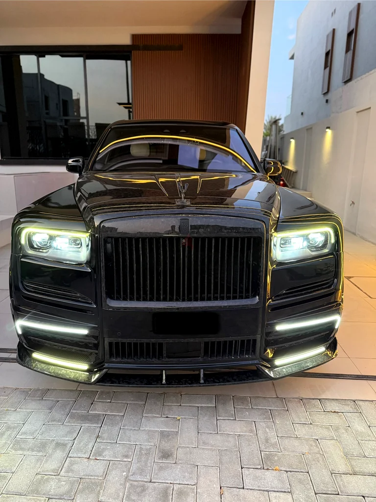 ONE-OF-A-KIND-ROLLS-ROYCE-CULLINAN63490304995331113
