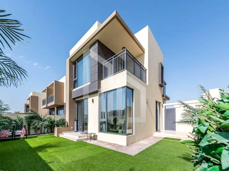 Single Row | Large Plot | Vacant63761238932098110
