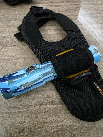 Diving flash light big blue brand