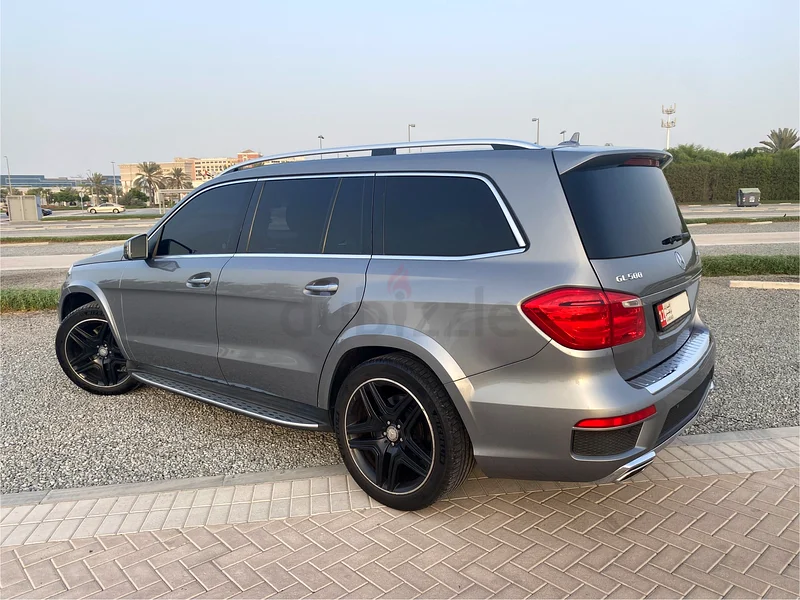 2015 GCC Mercedes GL500 V8 || Accident-Free || 7 Seats || Under Warranty Service Contract63488211644546113