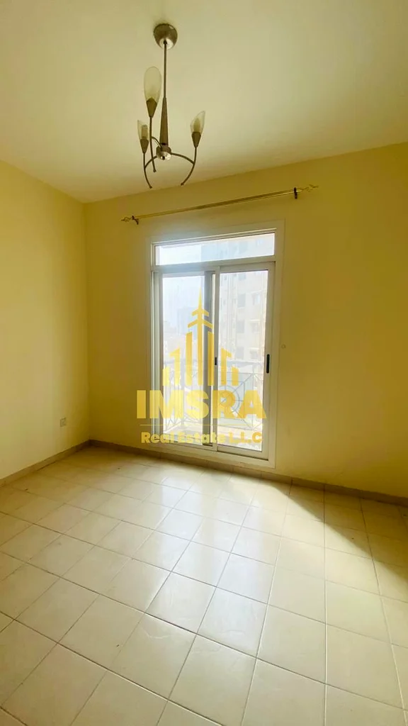 Spacious Apartment | Near Metro | Well-Maintained Property63768941083265110
