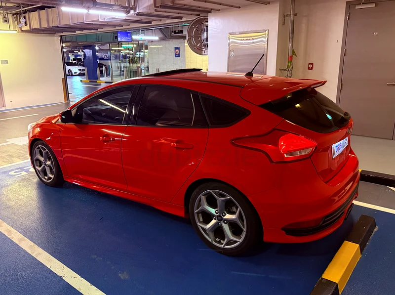 Ford Focus ST 201763483178623618111