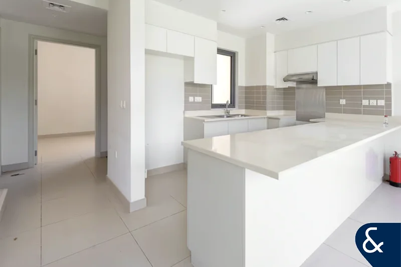 Maple Specialist | 4 Bed | Multiple Options64046334852739114