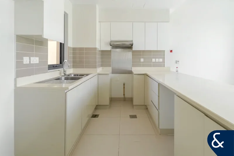 Maple Specialist | 4 Bed | Multiple Options64046334852739113