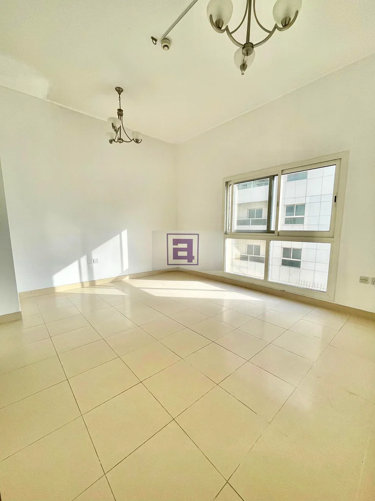 بناء العائلة في النهدة 2 دبي. خيار جيد للعائلات التي تبحث عن بيئة آمنة ومريحة للعيش.63756679882113112