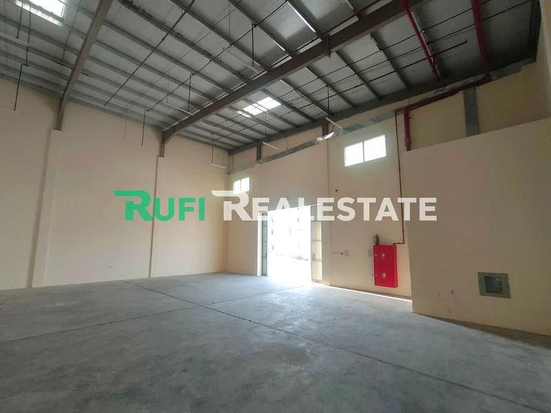 READY TO MOVE///2500 SQ,FT WAREHOUSE With 20Kw FOR RENT IN EMIRATES MODERN INDUSTRIAL AREA .UAQ63623152201475113