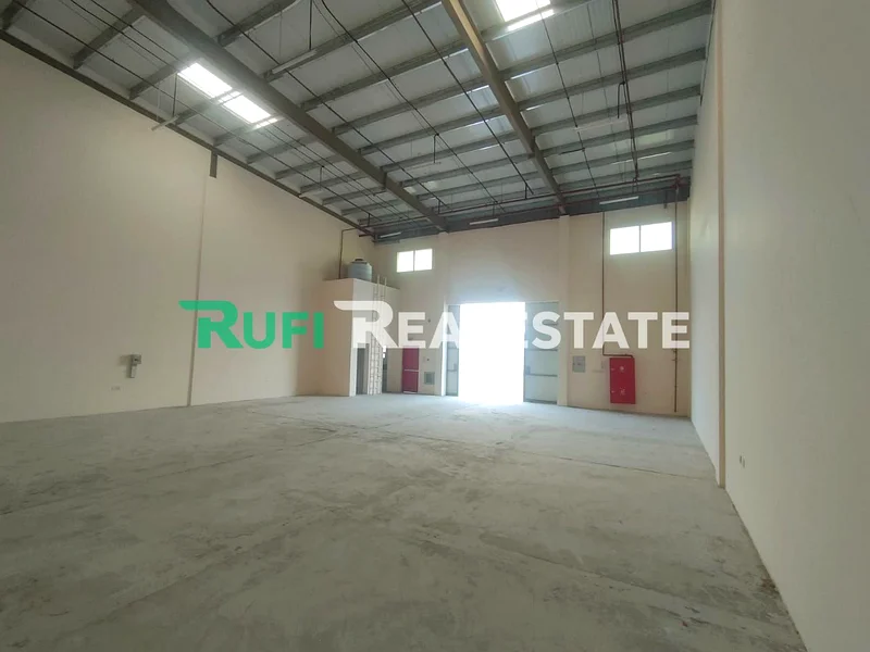 READY TO MOVE///2500 SQ,FT WAREHOUSE With 20Kw FOR RENT IN EMIRATES MODERN INDUSTRIAL AREA .UAQ63623152201475111