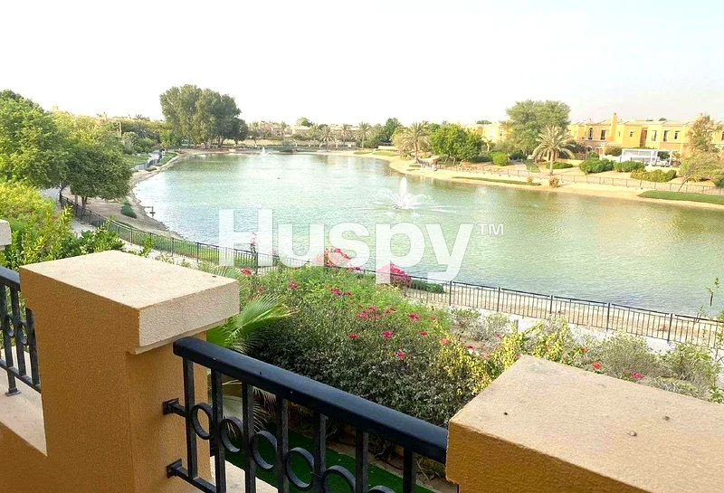 Lake Backing | Single Row | Close to Amenities63919565758593110