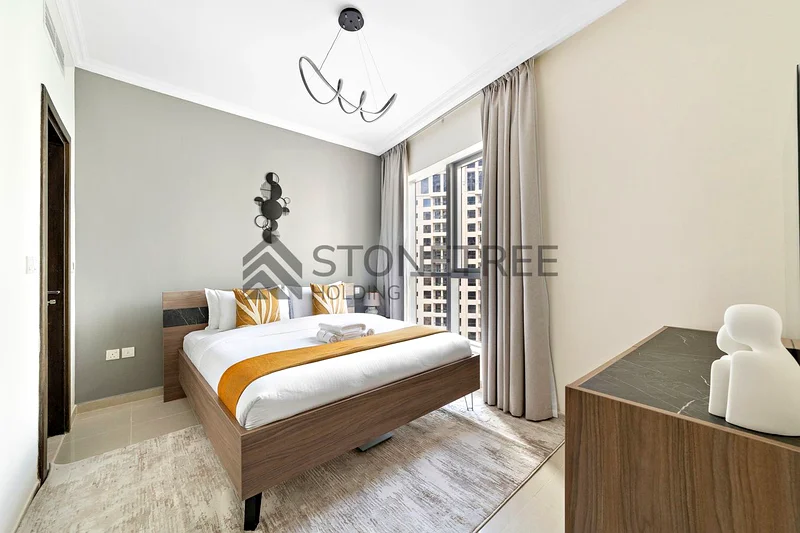 12 CHEQUES | Near Beach and Tram | Flexible Terms63776933960706114