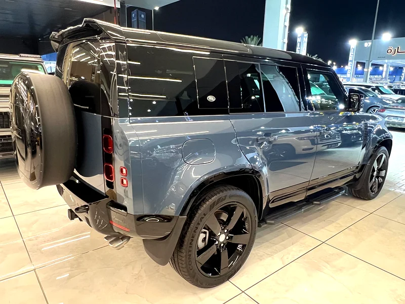 LAND ROVER DEFENDER SE 110 P500 V8 EDITION 2024 MODEL 0 KM GERMAN SPEC63482810233219114