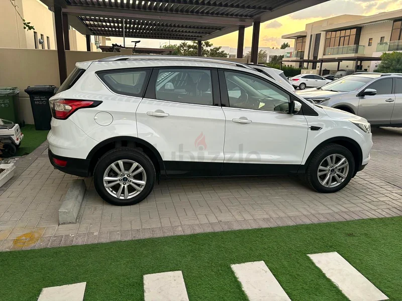 Original paint low mileage best condition Escape 2020 Full Service History AWD Eco Boost634888753022731129