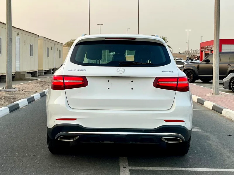 Mercedes Benz GLC .4 Matic GCC first owner no paint  accident63488245992833114